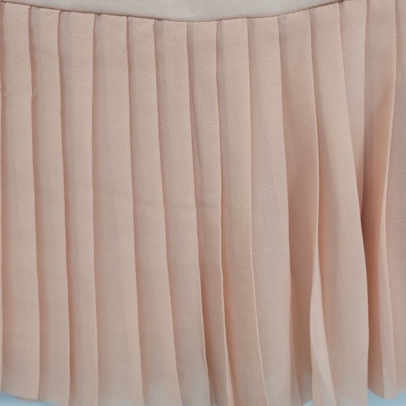 Dalia Blush Pink High Waisted Pleated Skirt S2. - Picture 7 of 11